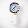 Oil Filled Pressure Gauge with Bracket < 220 psi (